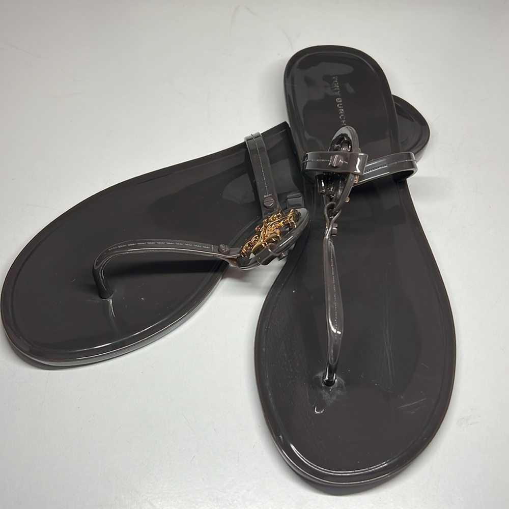 Tory Burch Mini Miller Jelly Thong Black
Sandal Women's Size 10 M - Picture 7 of 16